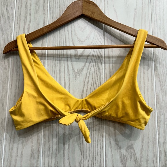 Becca by Rebecca Virtue Bikini Top Women’s Size Medium - Picture 5 of 9